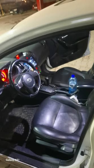 كيا فورتي 2011 - صورة 4