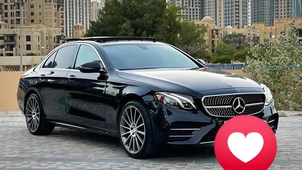 مرسيدس E300 2020 - صورة 2