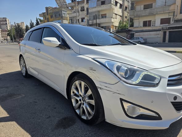 هونداي i40 2012 - صورة 2