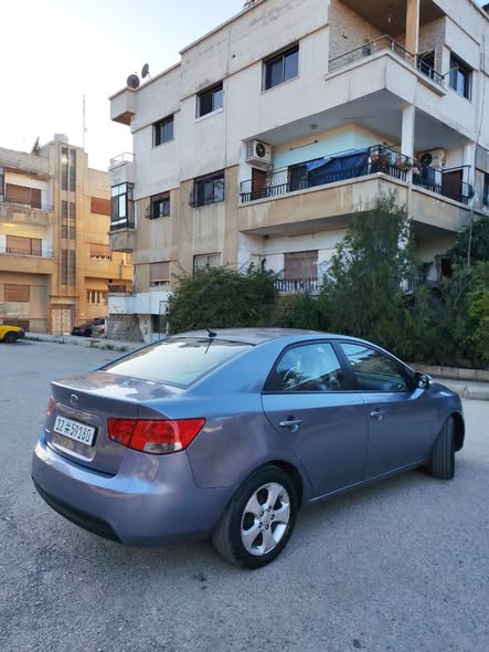 كيا فورتي 2010 - صورة 3