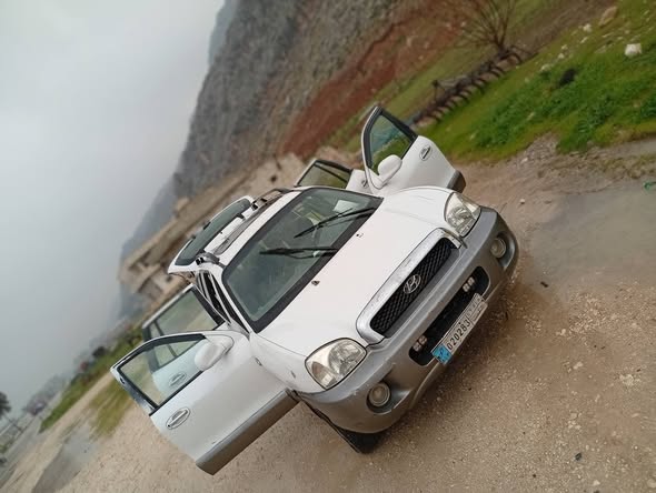 هيونداي سانتافي 2004 - صورة 3