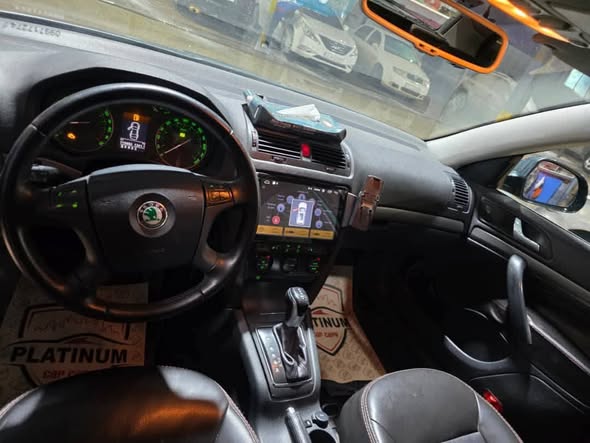 سكودا اوكتافيا 2008 - صورة 1