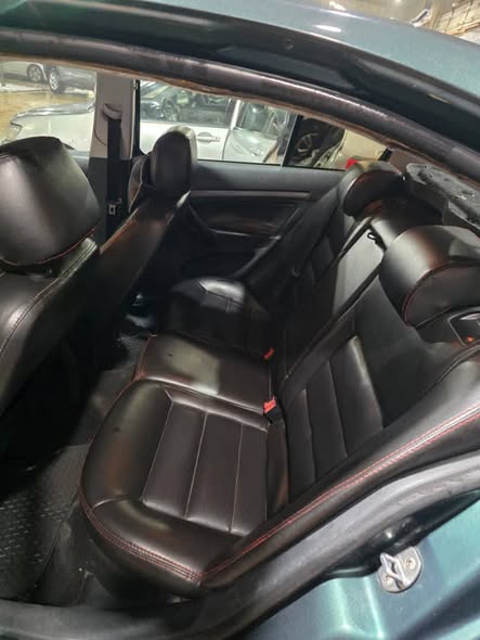 سكودا اوكتافيا 2008 - صورة 2