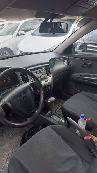 كيا ريو 2009 - صورة 5