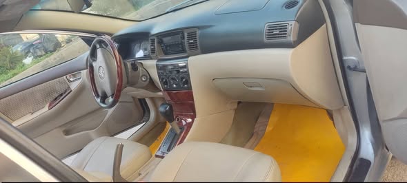 تويوتا كورولا 2006 - صورة 2