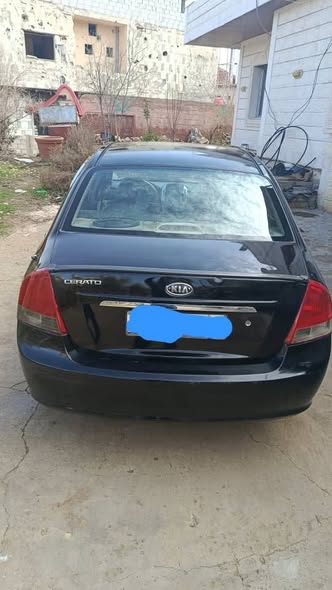 كيا سيراتو 2008 - صورة 1