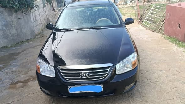 كيا سيراتو 2008 - صورة 2