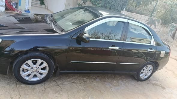 كيا سيراتو 2008 - صورة 4