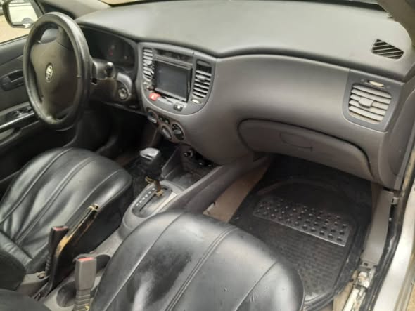 كيا ريو 2008 - صورة 2