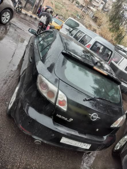 هاتشباك 3 2010 - صورة 2