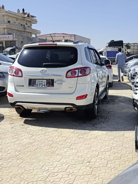 هيونداي سانتافي 2012 - صورة 4