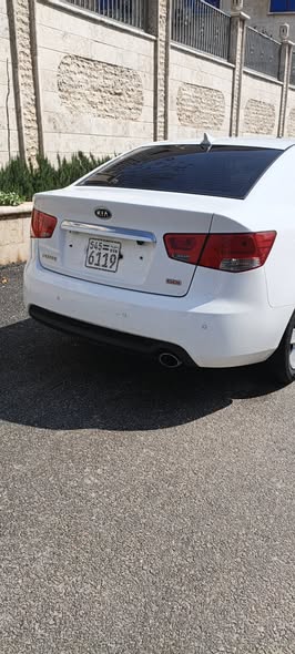 كيا فورتي 2012 - صورة 2