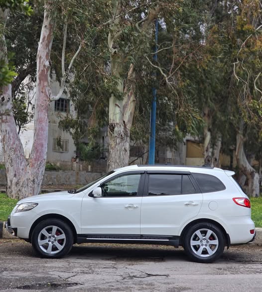 هيونداي سنتافيه 2009 - صورة 3