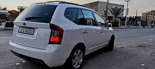 كيا كارينز 2009 - صورة 2