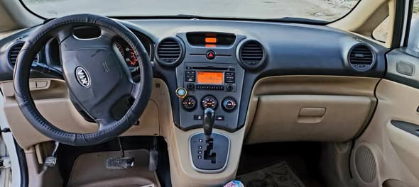 كيا كارينز 2009 - صورة 4