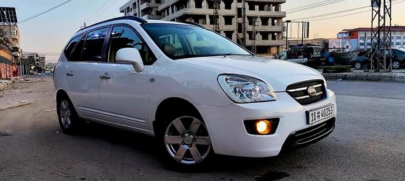 كيا كارينز 2009 - صورة 5