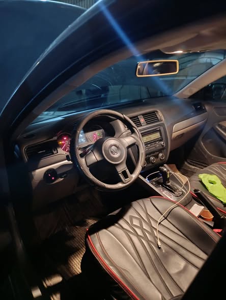 فولكس فاغن جيتا 2012 - صورة 3