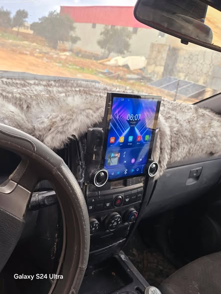 كيا سورينتو 2005 - صورة 4