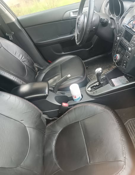 كيا فورتي 2011 - صورة 3