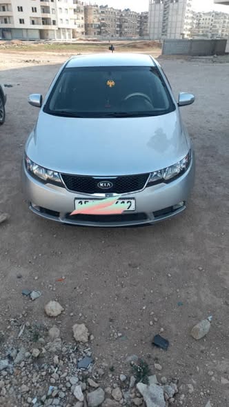 كيا فورتي 2010 - صورة 1