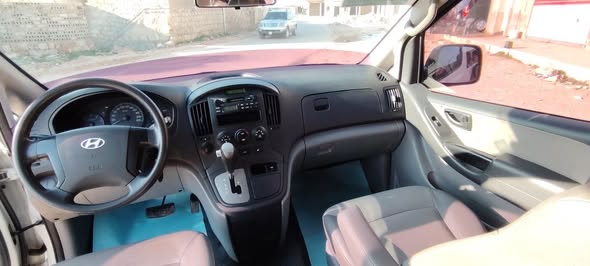 هيونداي H-1 2010 - صورة 2