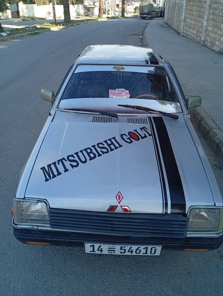 ميستوبيشي كولت 1983 - صورة 1