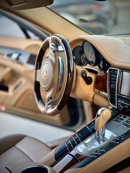 بورش باناميرا S 2012 - صورة 5