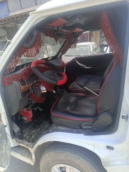 هونداي H-100 2002 - صورة 2