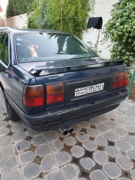 أوبل سيناتور 1993 - صورة 3