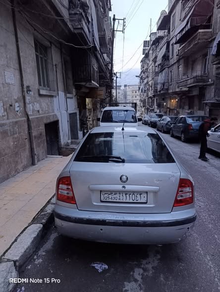 سكودا اوكتافيا 2004 - صورة 2