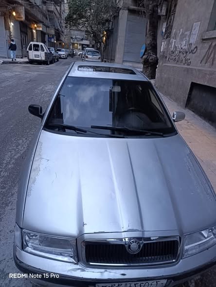 سكودا اوكتافيا 2004 - صورة 3