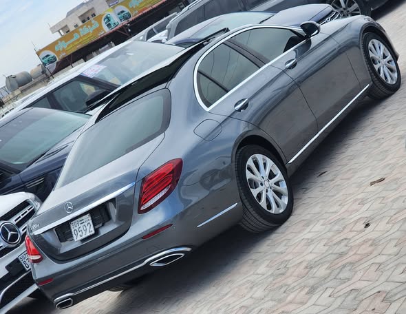 مرسيدس E220d 2017 - صورة 4