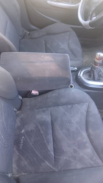 بيجو ٣٠٨ 2005 - صورة 4