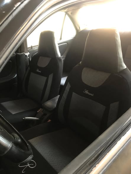 Mitsubishi Lancer 1993 - صورة 2