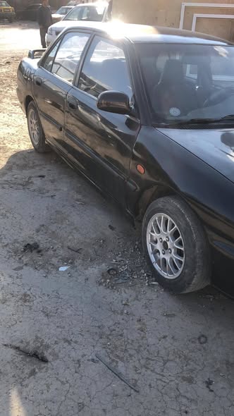 Mitsubishi Lancer 1993 - صورة 4