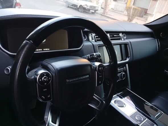 رنج روفر فوغ 2015 - صورة 3