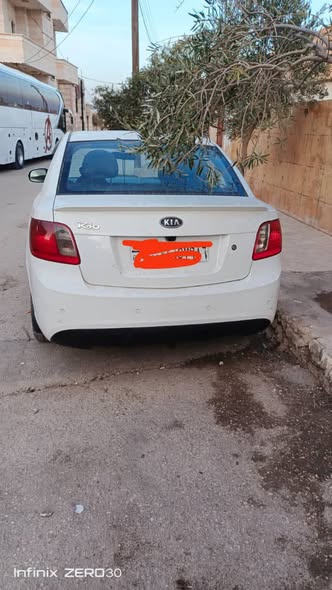 كيا ريو 2011 - صورة 1