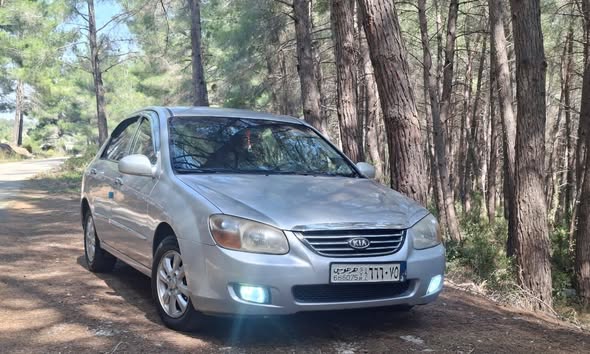 كيا سيراتو 2008 - صورة 3