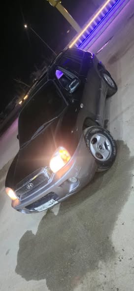 هيونداي سانتافي 2004 - صورة 2