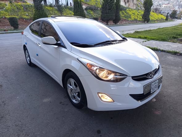 هونداي أفانتي 2012 - صورة 3