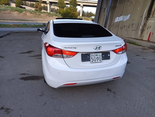 هونداي أفانتي 2012 - صورة 4