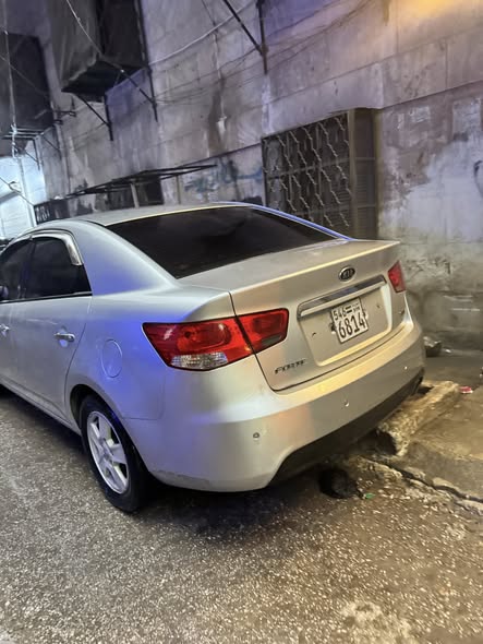 كيا فورتي 2011 - صورة 4