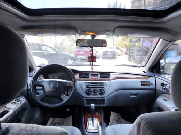 ميتسوبيشي لانسر 2003 - صورة 3