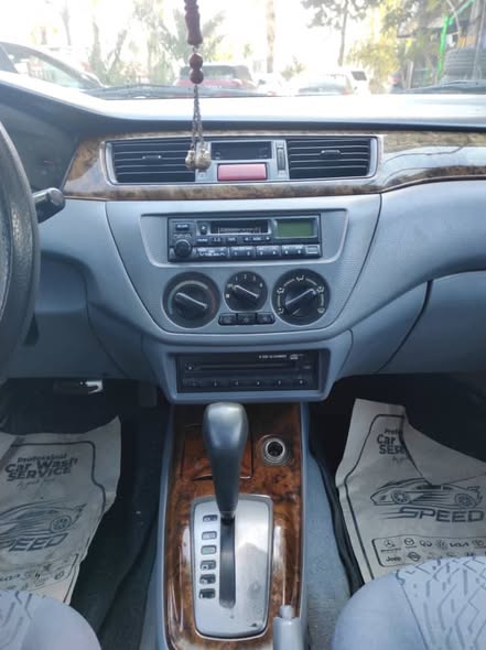 ميتسوبيشي لانسر 2003 - صورة 4