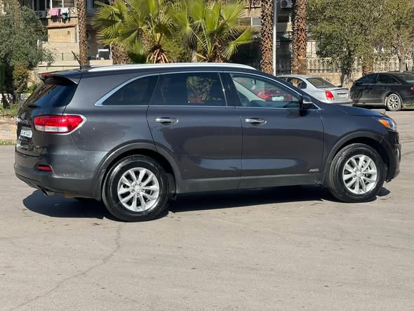 كيا سورينتو 2018 - صورة 2