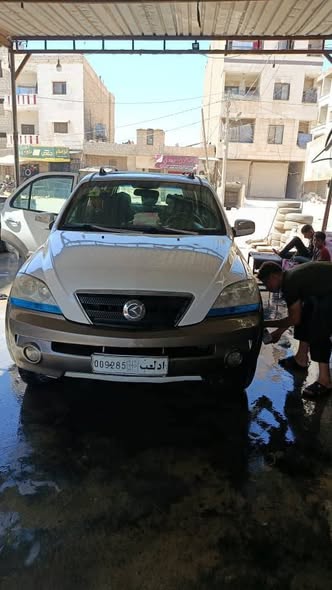 جيب سيرنتو 2003 - صورة 2