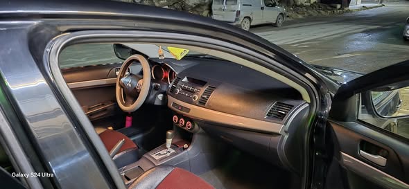 ميتسوبيشي لانسر 2012 - صورة 2