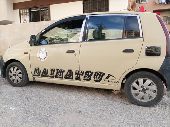 دايهاتسو شاراد 2005 - صورة 4