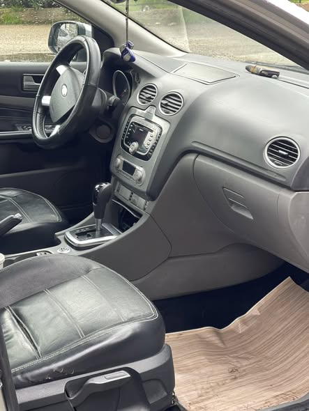 فورد Focus Titanium 2009 - صورة 3