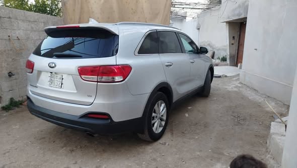 كيا سيرنتو 2017 - صورة 5